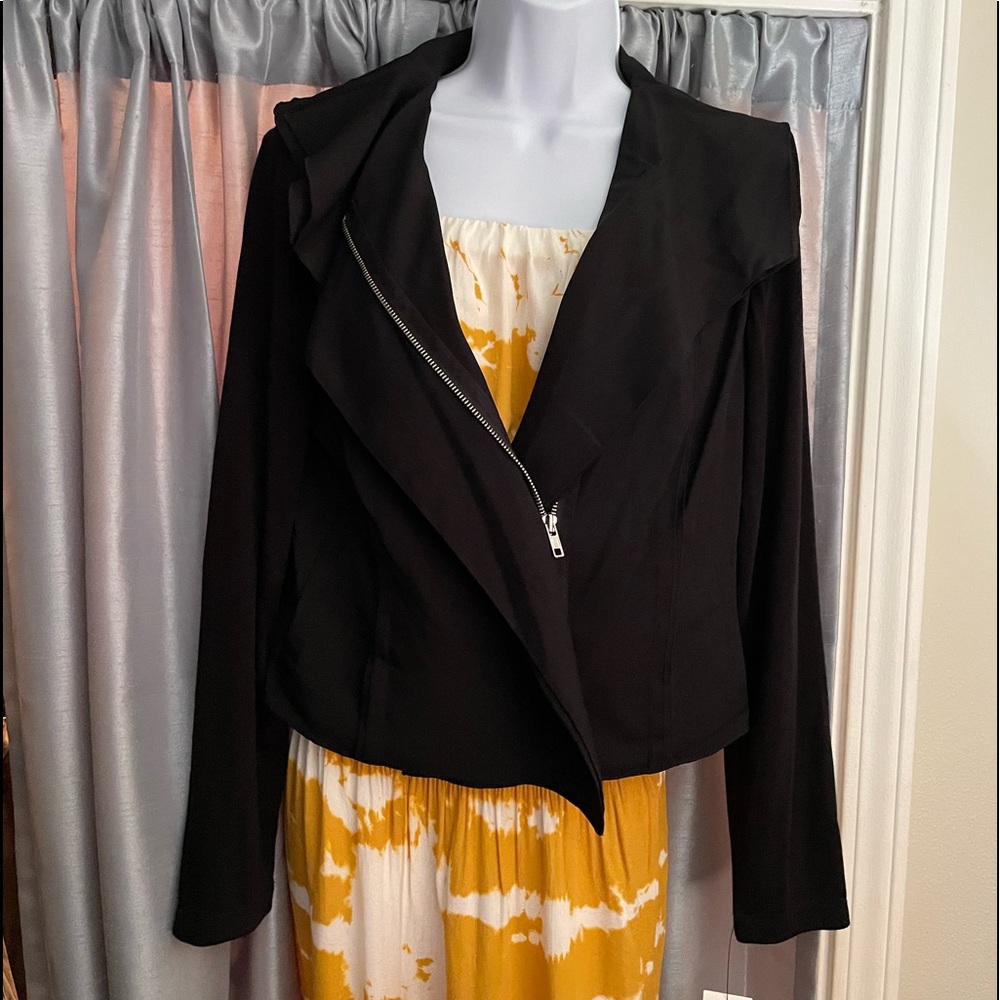 NWT Size Med Bar III Black Moto style zip jacket with ruffle collar.